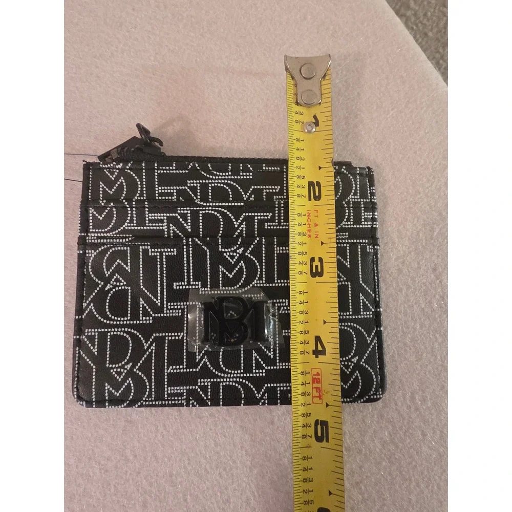 Badgley Mischka Mini Credit Card Holder Black White Vegan Leather BMW-010 NEW